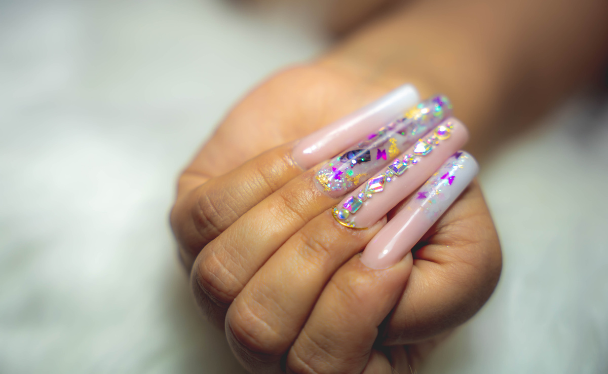 hand with long nails